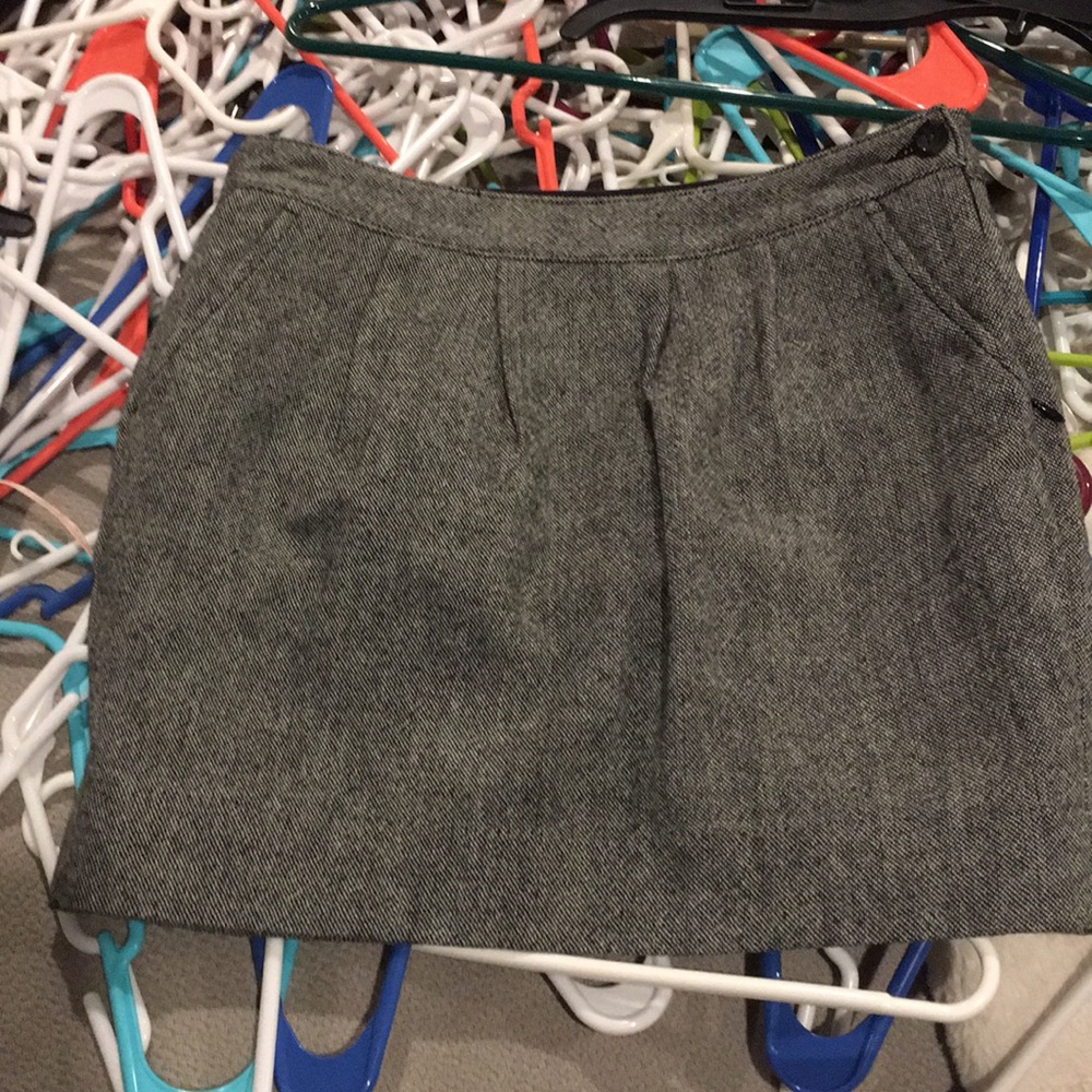 Old Navy black & white wool blend skirt